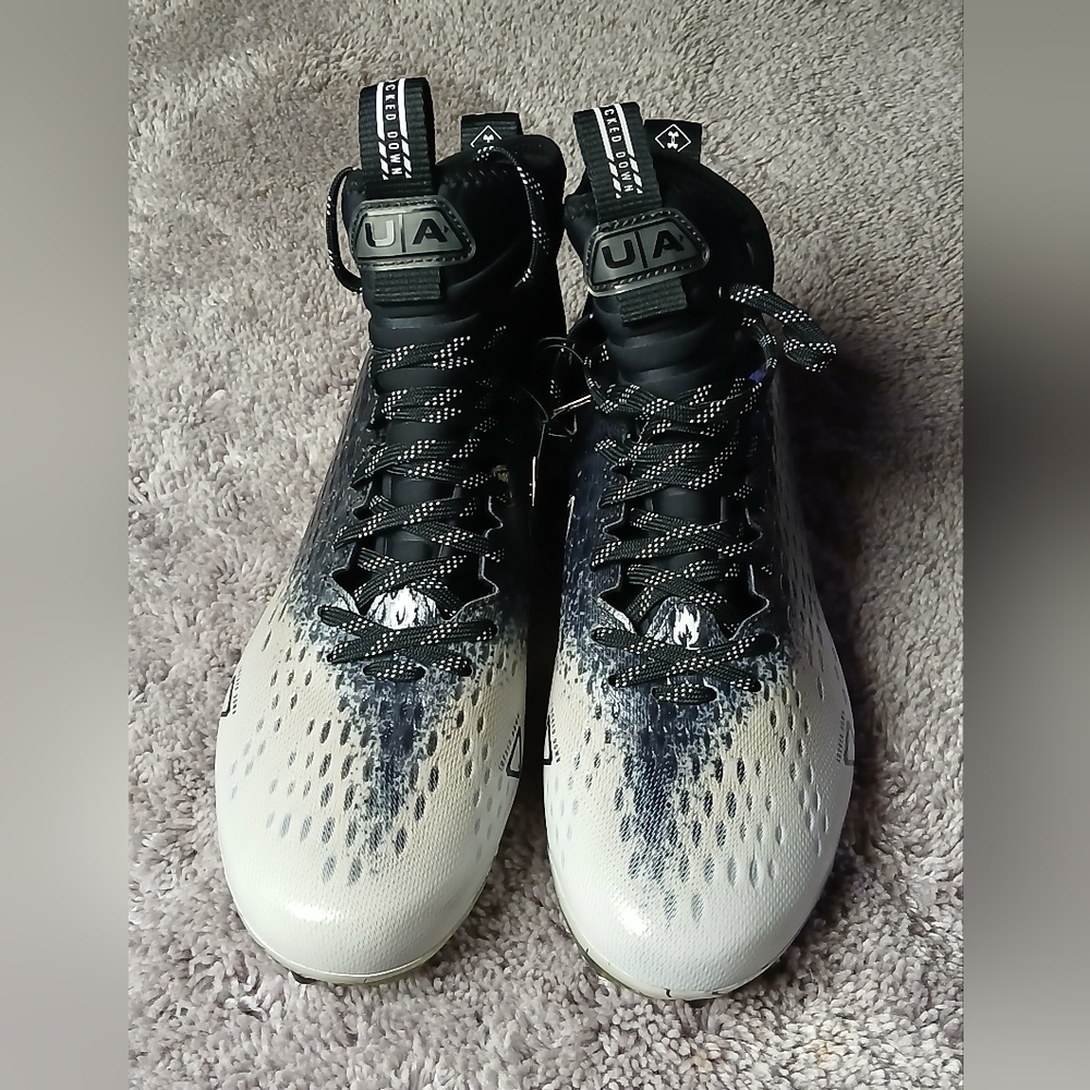 New Never Worn Under Armour Men's Black and White Cleats
